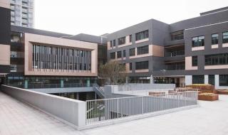 好进吗 深圳南山中英文学校