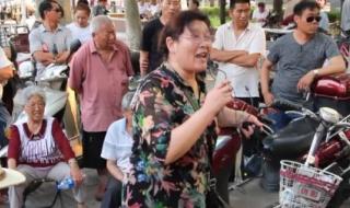 我一见老母亲跪金殿 我一见老母亲跪金殿