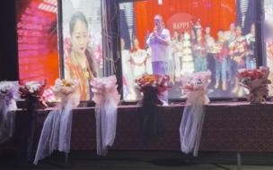 我一见老母亲跪金殿原唱 我一见老母亲跪金殿